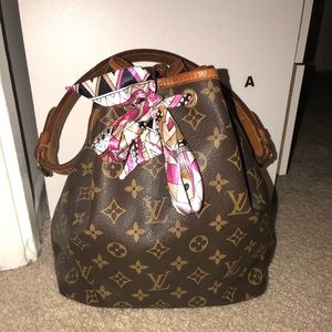 SOLD!! 🎀vintage Louis Vuitton Noe bag🎀